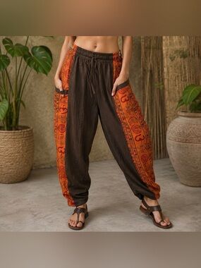 Rhea Eloquent Pattern Trousers – NWT Boho Harem Pants One Size A30